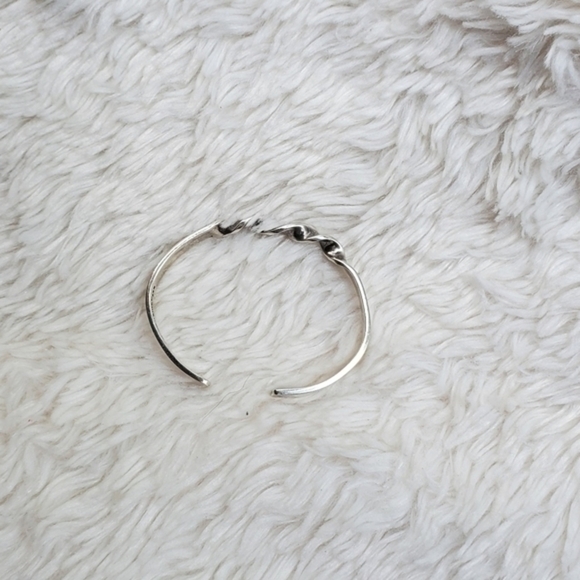 Vintage Modernist sterling open cuff - Picture 3 of 12
